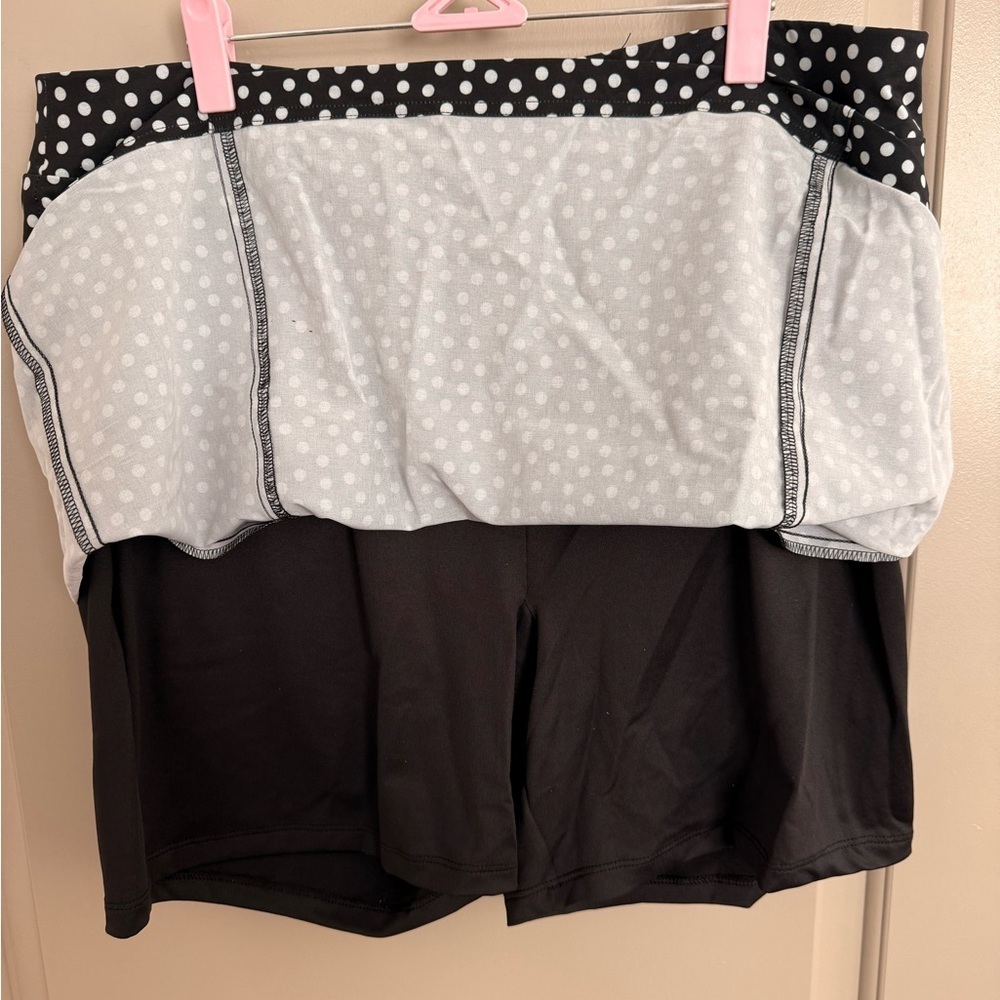 NWT Chicos Zenergy Skort Size 2.5 (equiv 12-14). Golf / tennis / pickleball - Picture 5 of 8